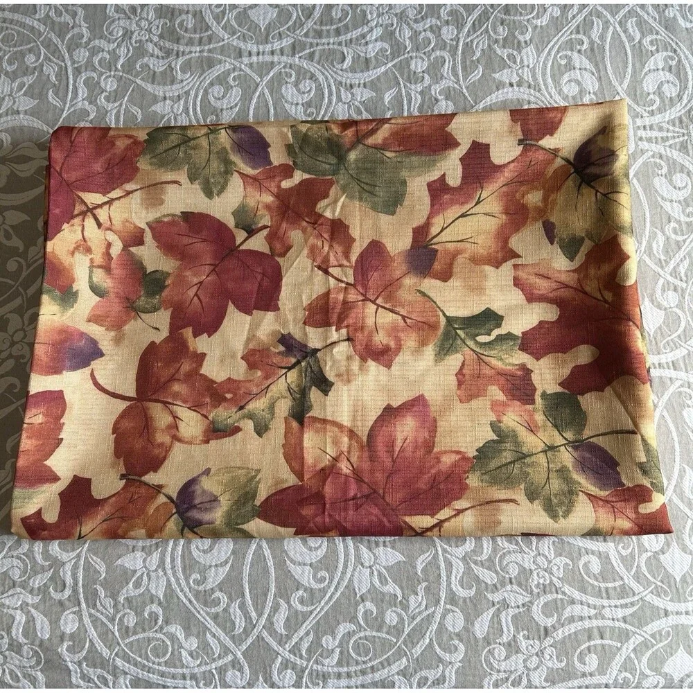 Unbranded tablecloth 83x59